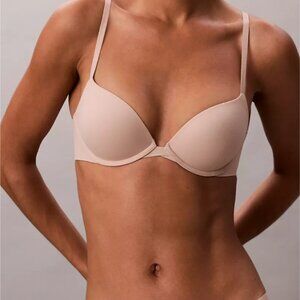 NWT Calvin Klein Nude Pink Plunge Push-Up Bra (32B)